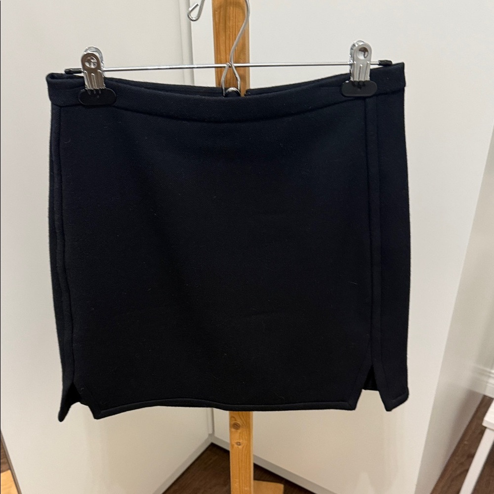J Crew Classic Black Women's Skirt 100% wool size 4